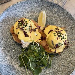 Bob's Cafe - Queen's Park - Salmon Benedict