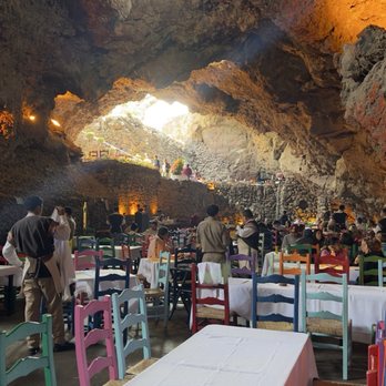 La Gruta - Mexican Near Me - Teotihuacán de Arista, MEX