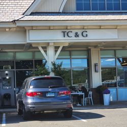 Trumbull Cafe & Grill