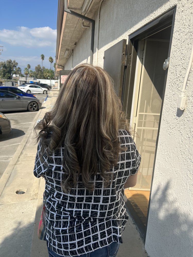Dream Cuts Beauty Salon