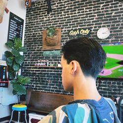 Bushwacker Shack - Men's Haircut by Anthony; IG: FiggyFadez