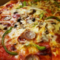 Suvio Pizzeria & Restaurant - The works