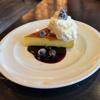 Valentina's - Key lime crème brûlée with blueberries - Italian Near Me - Dublin, Ohio Valentina's - Key lime crème brûlée with blueberries - Italian Near Me - Dublin, Ohio