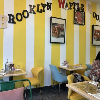 Brooklyn Waffle House - Seating area - New American Near Me - Brooklyn, New York
