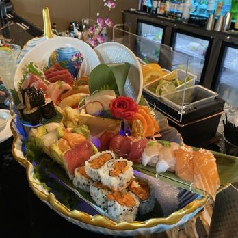 Takami - Sushi boat for 2 - Sushi Bars Near Me - Apopka, Florida Takami - Sushi boat for 2 - Sushi Bars Near Me - Apopka, Florida