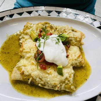 Domingo - Green Chile and chicken enchiladas - Cocktail Bars Near Me - San Antonio, Texas