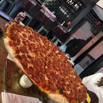 Dirty Pizzeria  - Hot honey pepperoni - Pizza Near Me - Long Beach, California