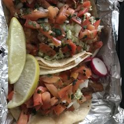 Muchas Gracias Mexican Food - Tacos de Pescado
