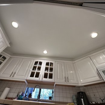 Elite Build Construction - a kitchen with white cabinets - General Contractors Near Me - Los Angeles, California Elite Build Construction - a kitchen with white cabinets - General Contractors Near Me - Los Angeles, California