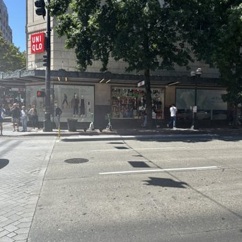 UNIQLO - Street View - Children's Clothing Near Me - Seattle, Washington