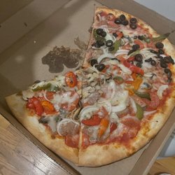Roma  Pizza - Roma Special + black olives