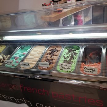 Le Macaron French Pastries - Gelato - Coffee & Tea Near Me - Jacksonville, Florida Le Macaron French Pastries - Gelato - Coffee & Tea Near Me - Jacksonville, Florida
