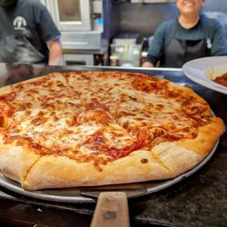 Rovalis Ristorante Italiano - Hand-Tossed and Homemade!