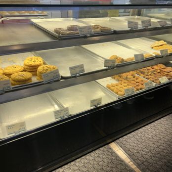 Chiu Quon Bakery & Dim Sum - Bakeries Near Me - Chicago, Illinois