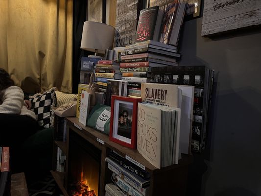 Shaw-nae’s House by null