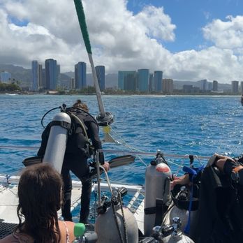 Manny's Diving Adventures - Getting done with our second dive. - Scuba Diving Near Me - Honolulu, Hawaii Manny's Diving Adventures - Getting done with our second dive. - Scuba Diving Near Me - Honolulu, Hawaii