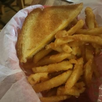 Charlie Horse Restaurant - Grilled cheese kids meal - Seafood Near Me - Ormond Beach, Florida