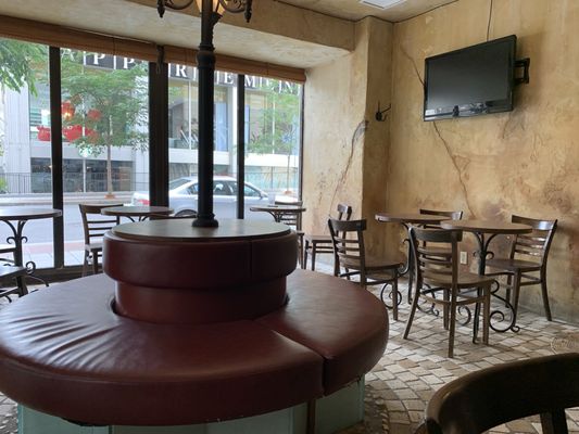 Café Castel - Déjeuner Diner - Sandwiches Salads - Smoothies Dessert by null