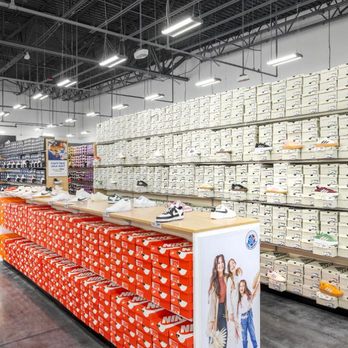 Rack Room Shoes - Shoe Stores Near Me - Palatine, Illinois Rack Room Shoes - Shoe Stores Near Me - Palatine, Illinois