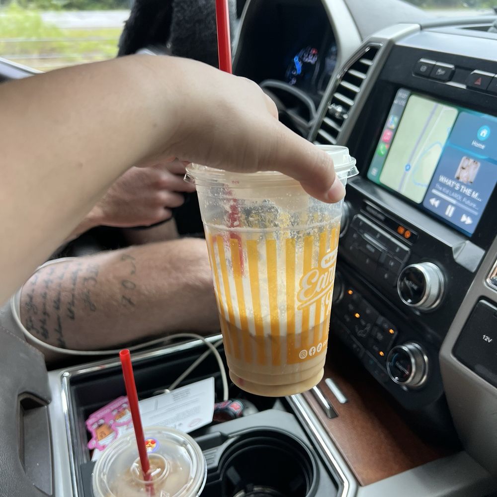 Scooter's Coffee - Caramel crème Cold brew with an extra shot -- gulped down almost all of it in 5 mins lol - Coffee & Tea Near Me - Fort Payne, Alabama Scooter's Coffee - Caramel crème Cold brew with an extra shot -- gulped down almost all of it in 5 mins lol - Coffee & Tea Near Me - Fort Payne, Alabama