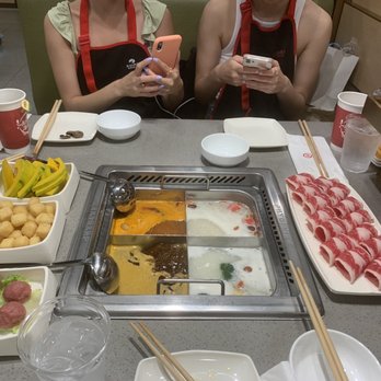 Haidilao Hotpot Flushing - The service is amazing! - Hot Pot Near Me - Flushing, New York
