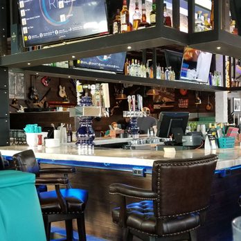 The Rim - Bar area - American Near Me - Burleson, Texas