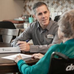 First Choice Senior Placement - Todd Goodman, Certified Senior Advisor visiting a senior woman in need of placement in an assisted living facility