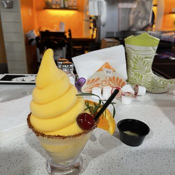Buenos Dias - Mango Softy - Salvadoran Near Me - Houston, Texas