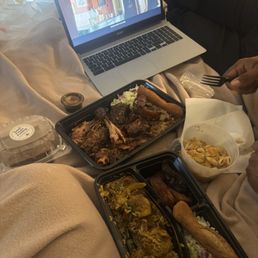 The food was soooo good! 10/10!