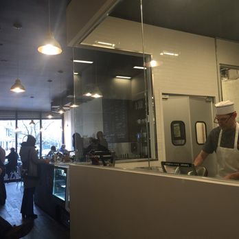 Der Pioneer - Open kitchen - Coffee & Tea Near Me - Brooklyn, New York