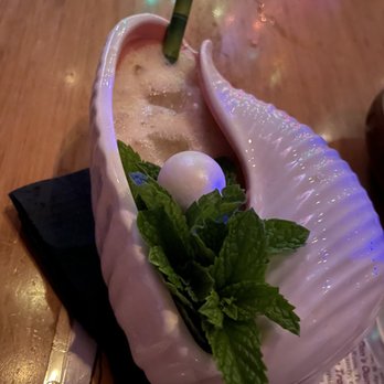 Lei Low - pearl diver - no the pearl is not edible - Cocktail Bars Near Me - Houston, Texas