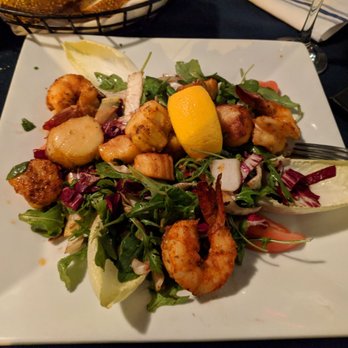 Coles Dockside Restaurant - Blackened Shrimp and Scallops - Seafood Near Me - Staten Island, New York