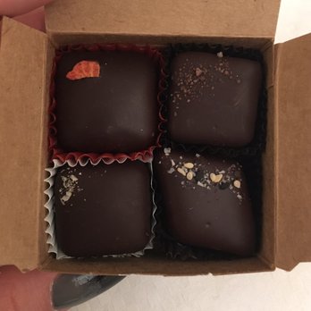 Confectionery - Small assorted box - Chocolatiers & Shops Near Me - New York, New York Confectionery - Small assorted box - Chocolatiers & Shops Near Me - New York, New York