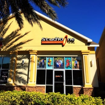 Studio One To One - Session Photography Near Me - Brandon, Florida