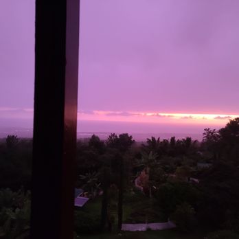 Banyan Tree Sanctuary - Another magic sunset from the lanai, sipping on Kona coffee. - Vacation Rentals Near Me - Kailua-Kona, Hawaii