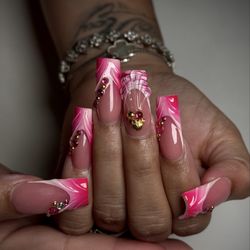 Milano Nail Spa Manvel