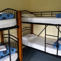 Te Anau Lakefront Backpackers - 4 bad dorm ensuite