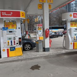 Shell - Looking at the gas bar. February 2020