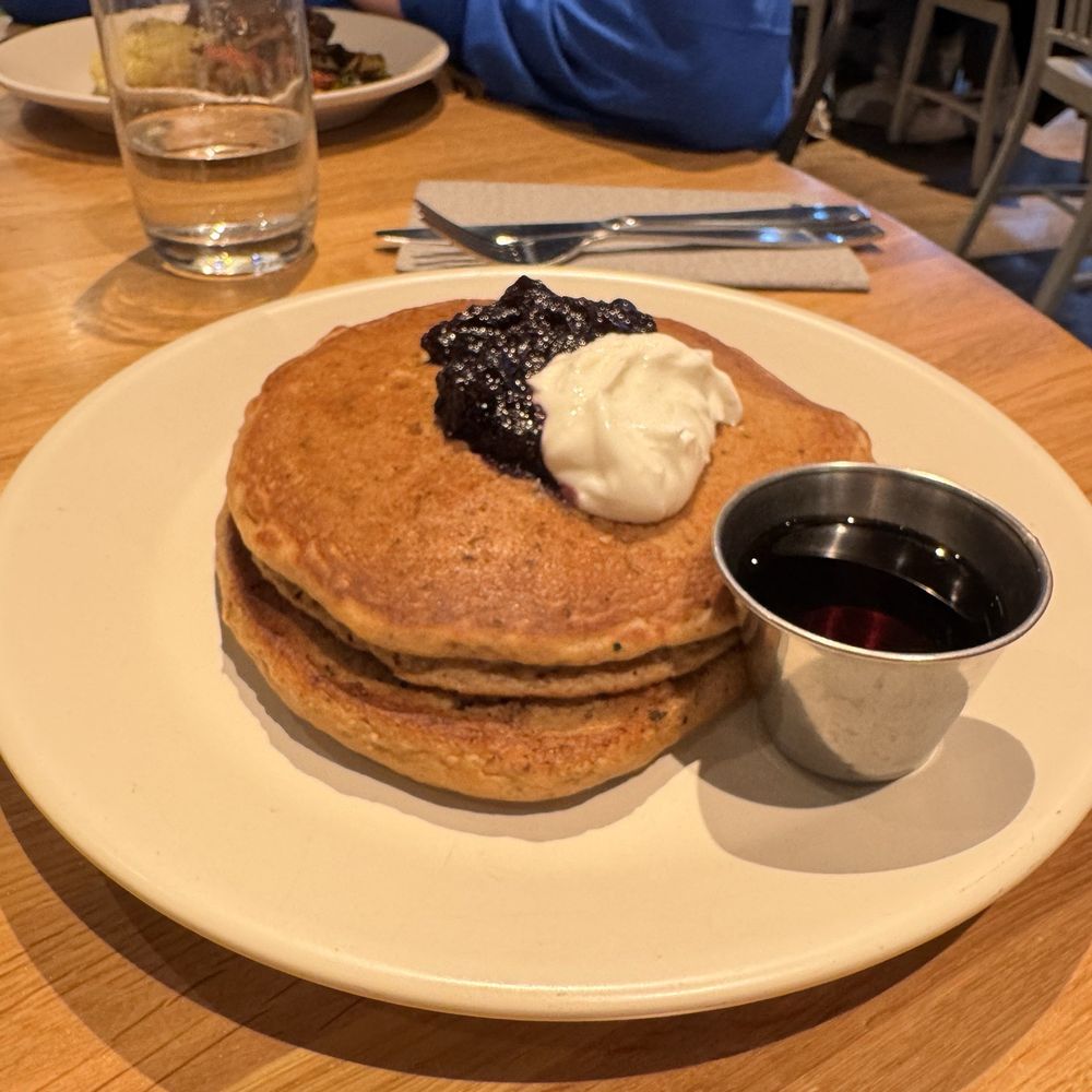 True Food Kitchen - Gluten free pancakes with blueberries and Greek yogurt - Salad Near Me - Fairfax, Virginia True Food Kitchen - Gluten free pancakes with blueberries and Greek yogurt - Salad Near Me - Fairfax, Virginia
