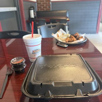 Rick's Barbecue - Barbeque Near Me - Murfreesboro, Tennessee