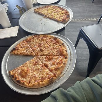 Thads Pizza - Hawaiian and cheese pizza - Pizza Near Me - South Miami, Florida