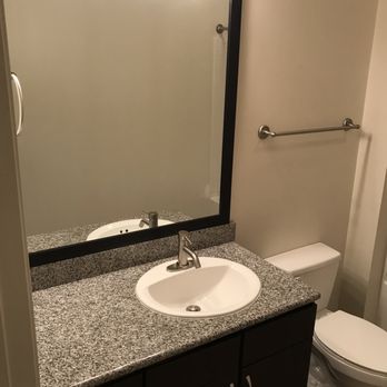 The Boulevard - Studio bathroom - Apartments Near Me - Mount Pleasant, South Carolina