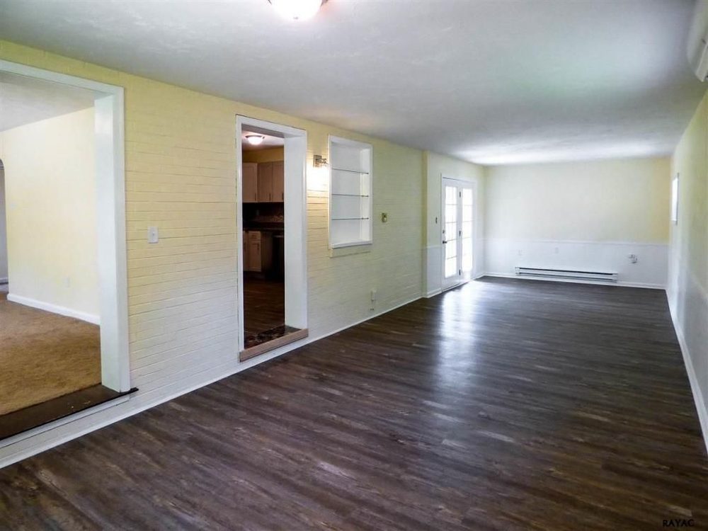 JAKES & FLOORING Updated August 2024 991 Belaire Ln, York