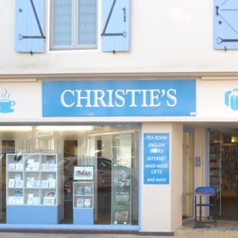 Christie Andrew - Christie's Tea Room & Bookshop - Tea Rooms Near Me - Gençay, 86 Christie Andrew - Christie's Tea Room & Bookshop - Tea Rooms Near Me - Gençay, 86