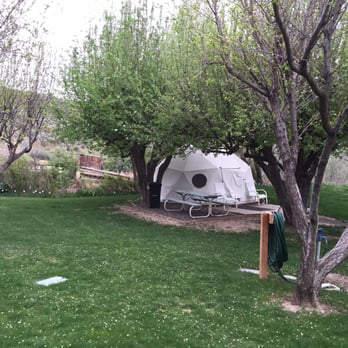 Miracle Hot Springs - Camping dome - Massage Near Me - Buhl, Idaho