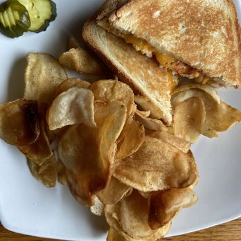 Black Rabbit Bar & Grille - Lobster grilled cheese.... Seems a terrible thing to do to lobster but my husband said it was good - New American Near Me - Lakeville, Connecticut