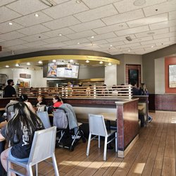 Habit Burger & Grill - Plenty of seating and the AC was blasting, which is perfect during this hot Cali weather. Made it easy to cool off & enjoy the food.