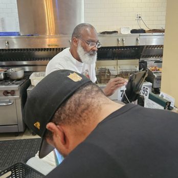 Darrow's New Orleans Grill - Great owner - Cajun/Creole Near Me - Carson, California