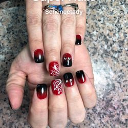 Super Nails