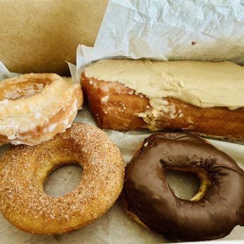 Fox's Donut Den - Fresh Doughnuts: Buttermilk, Cinnamon Sugar, Maple Bar and Chocolate Doughnut! - Donuts Near Me - Nashville, Tennessee Fox's Donut Den - Fresh Doughnuts: Buttermilk, Cinnamon Sugar, Maple Bar and Chocolate Doughnut! - Donuts Near Me - Nashville, Tennessee